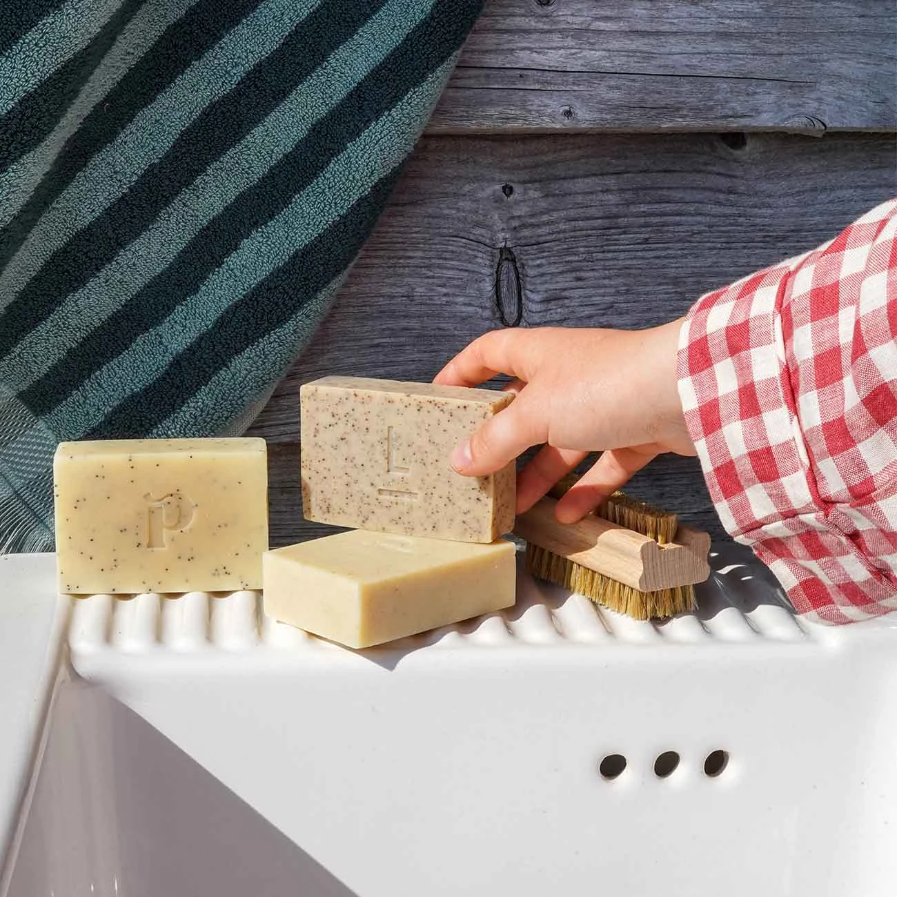 Honey, Poppyseed & Orange Soap 5 Honey, Poppyseed & Orange Soap - Image 3