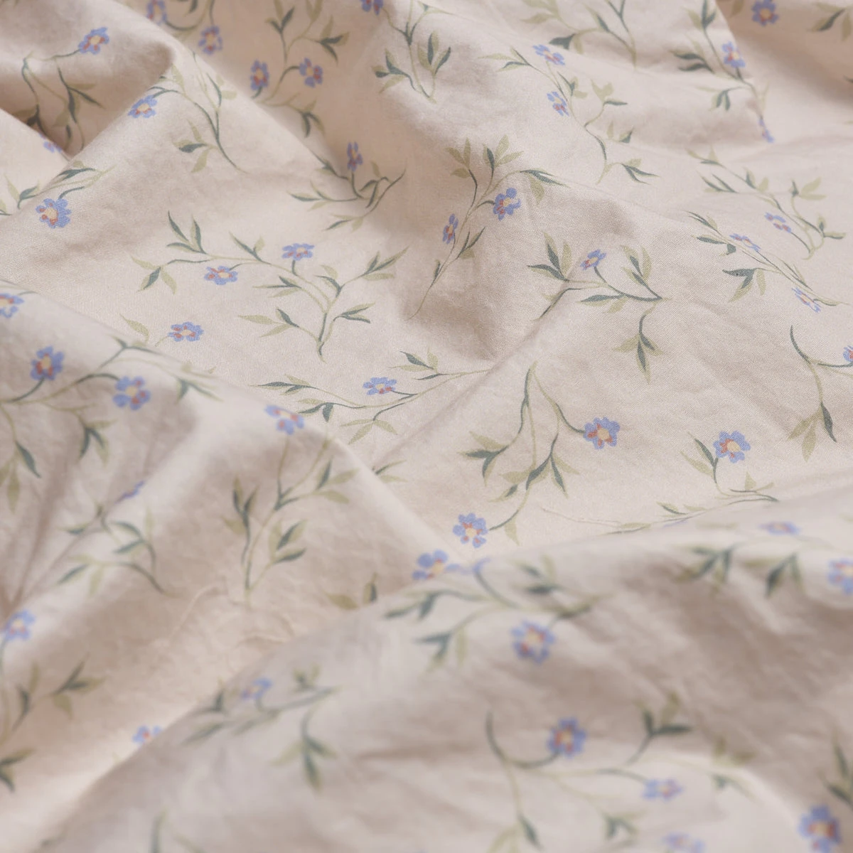Spring Sprig Printed Cotton Flat Sheet 4 Spring Sprig Printed Cotton Flat Sheet - Image 2